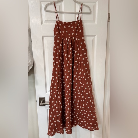 Abercrombie & Fitch Dresses & Skirts - NWT Abercrombie & Fitch Brown Polka Dot Maxi Dress